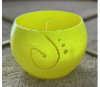 yarnbowl with stick in middle